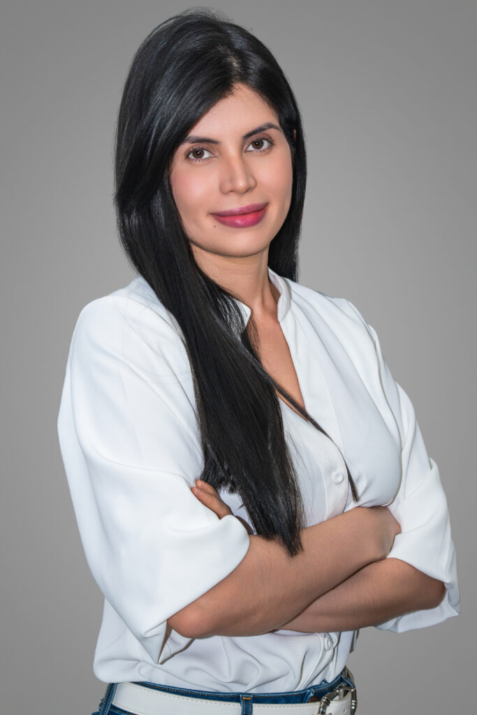 Presentación de la Dra. Laura Silva Quintero, oftalmóloga en Medellín